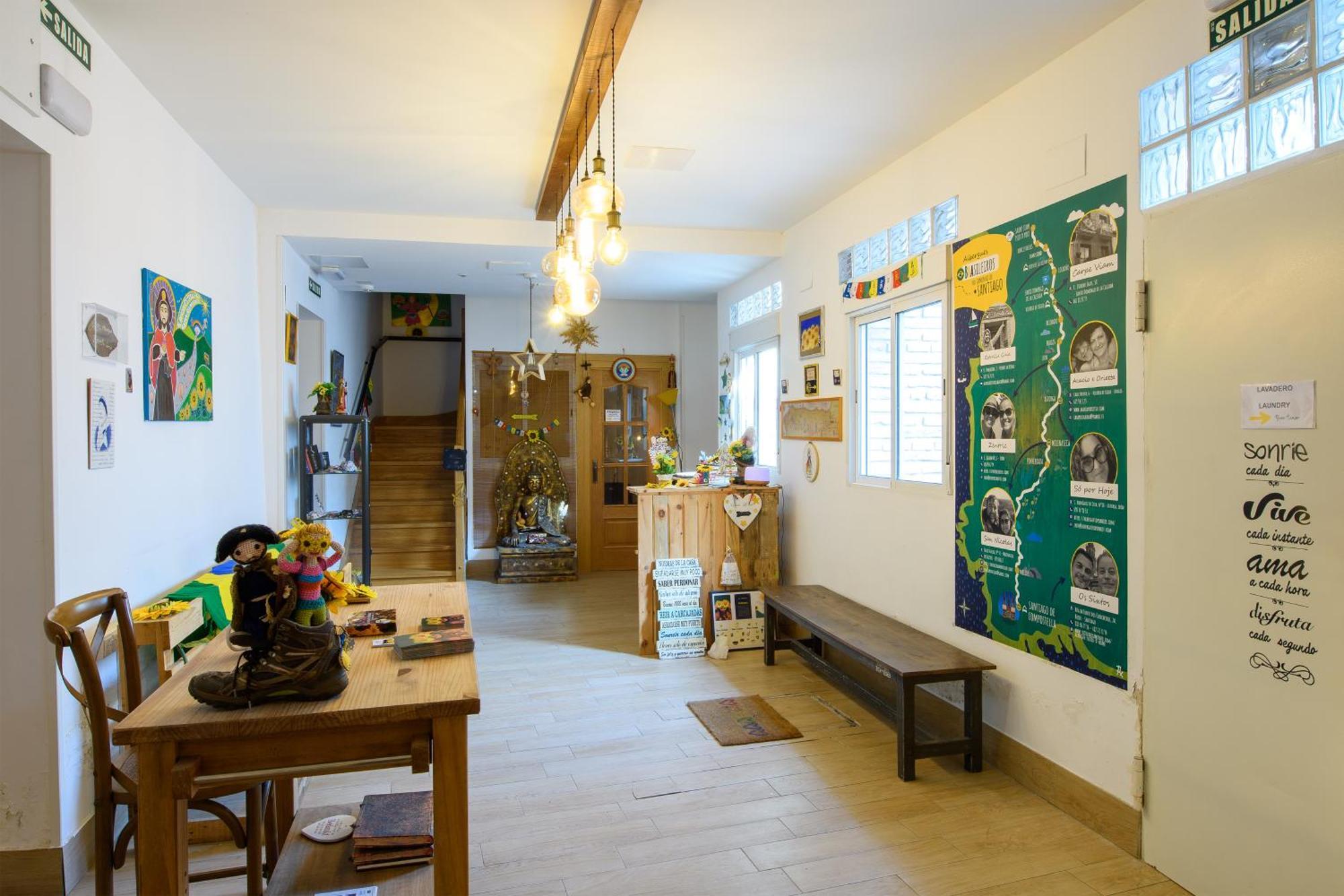 Albergue Estrella Guia Puente la Reina エクステリア 写真