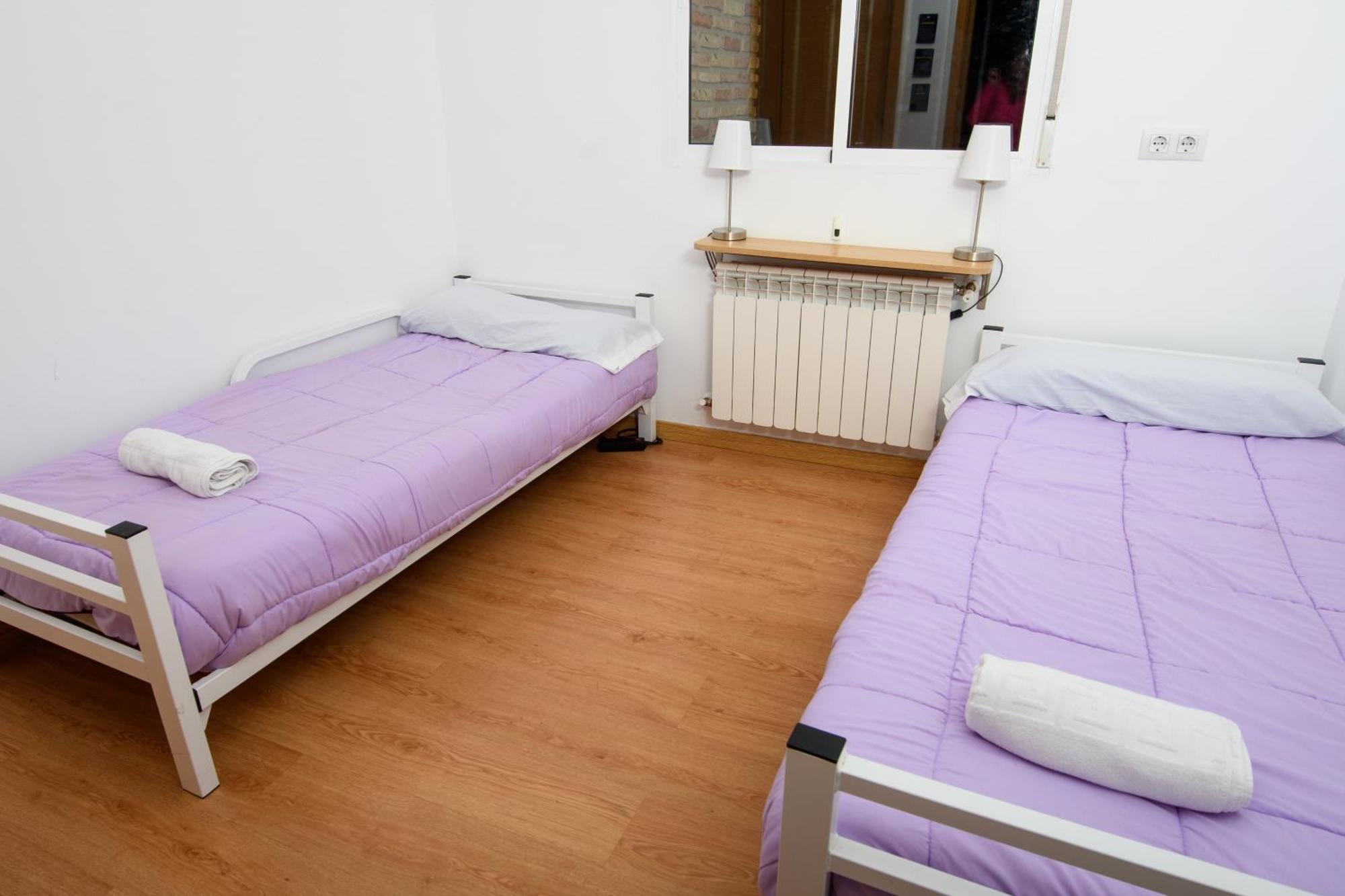 Albergue Estrella Guia Puente la Reina エクステリア 写真